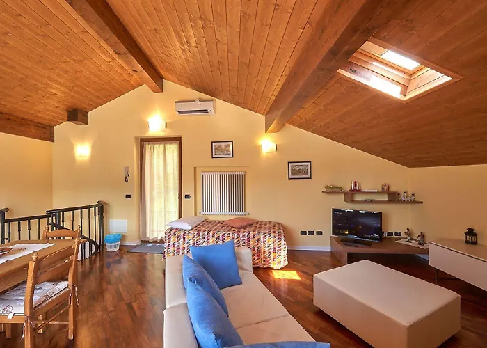 B&b-foresteria Casa Della Musica Mandello del Lario