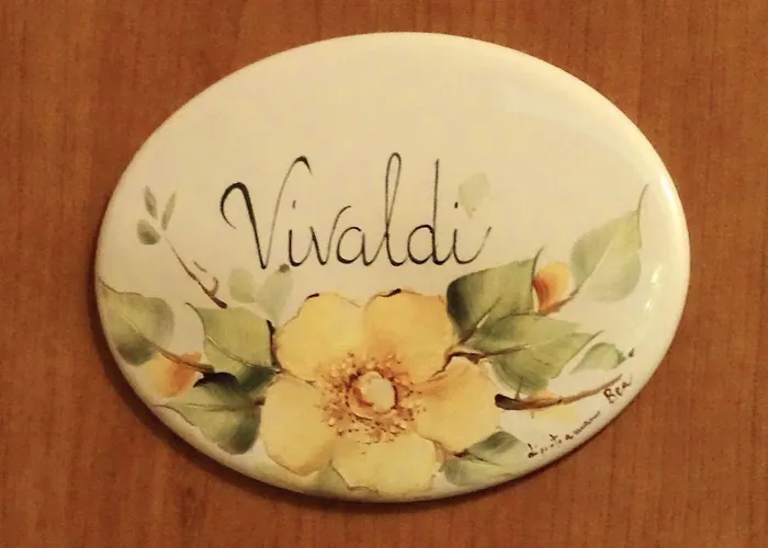 B&b-foresteria Casa Della Musica Mandello del Lario