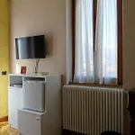 فندق مبيت وإفطار B&b-foresteria Casa Della Musica مانديلو ديل لاريو