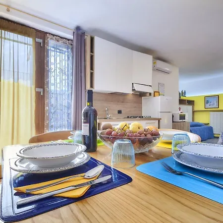 B&b-foresteria Casa Della Musica Oda ve Kahvaltı
