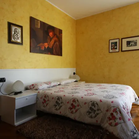 Nocleg ze śniadaniem B&b-foresteria Casa Della Musica Mandello del Lario