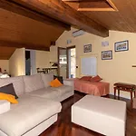Nocleg ze śniadaniem B&b-foresteria Casa Della Musica Mandello del Lario