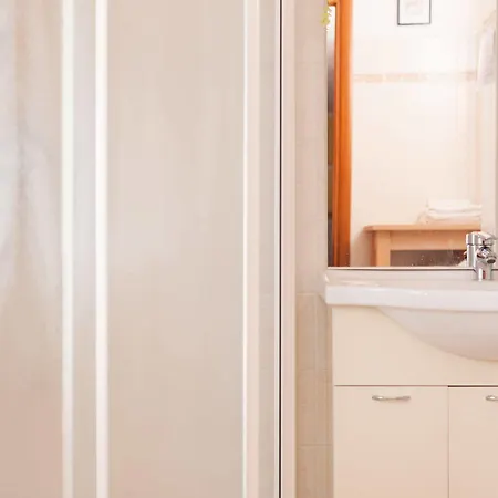 לינה וארוחת בוקר B&b-foresteria Casa Della Musica מנדלו דל לאריו