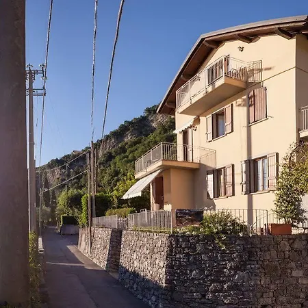 B&b-foresteria Casa Della Musica 3* מנדלו דל לאריו